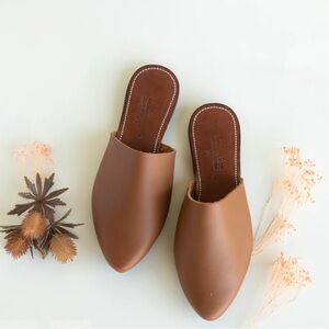 Adelisa & CO Ontono Mule Women’s Leather 42